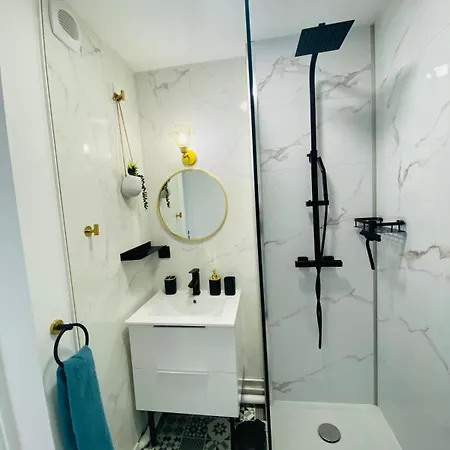 Hyper Centre T2 Parking Privé * Biarritz