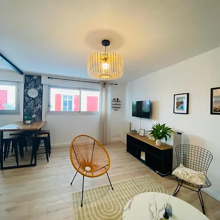 Hyper Centre T2 Parking Privé Appartement *